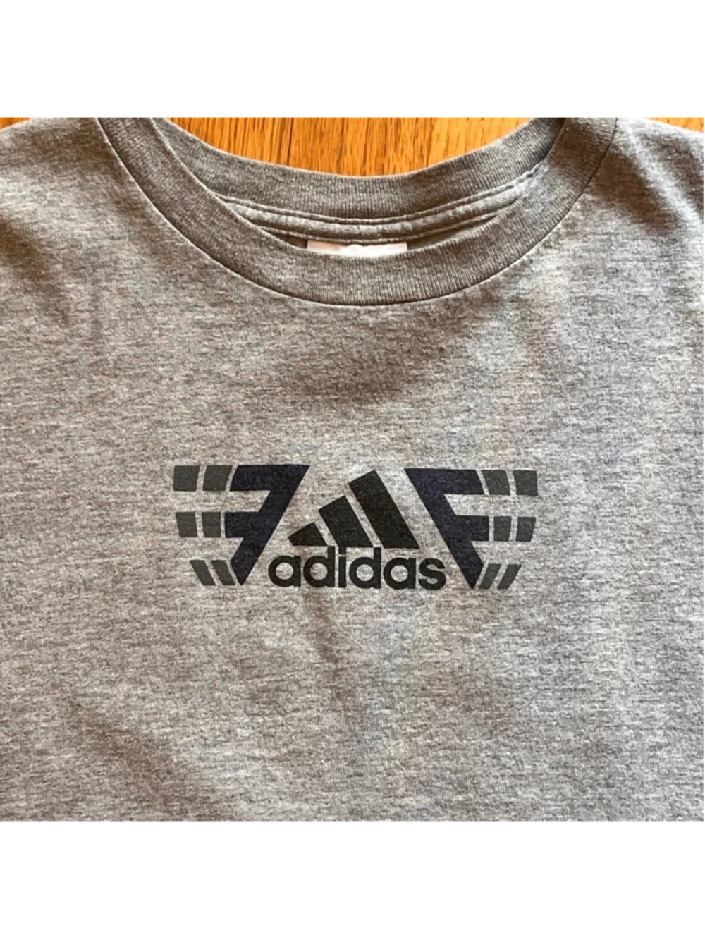Adidas Gray Long Sleeve Graphic Tee Made in USA Single Stitch Large